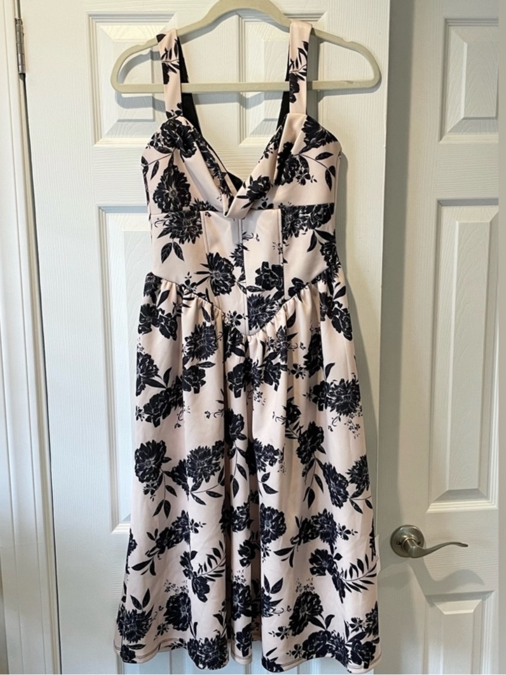 ASOS DESIGN Cowl Neck Midi Skater Dress in Black & Beige Floral sz 6